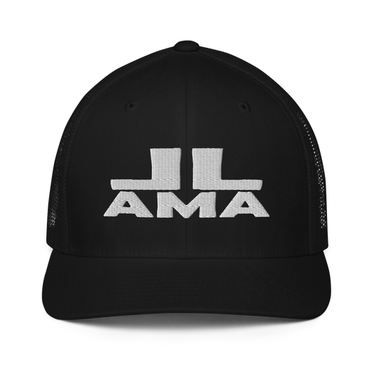 LLama Closed-back trucker cap | Flexfit 6511 | Flat Embroidery